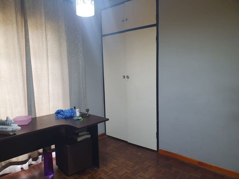 Spacious 4 bedroom house in Edenvale.  - Photo 7