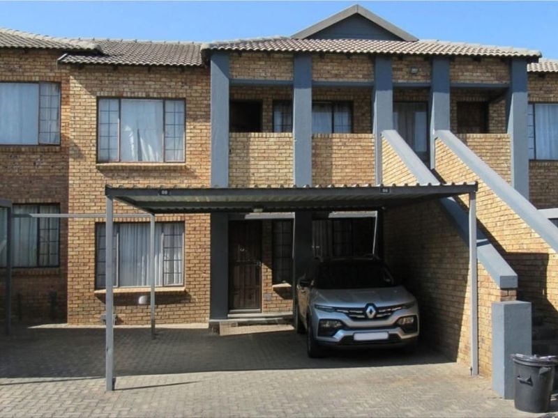Spacious 2-Bedroom First Floor Apartment in Elspark - Photo 1