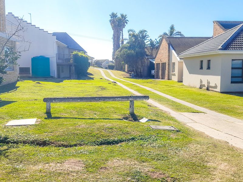 Build your new home in the Seaside Village of Glen Navar Coastal Estate on the East Coast Resorts of the Eastern Cape.  - Photo 6