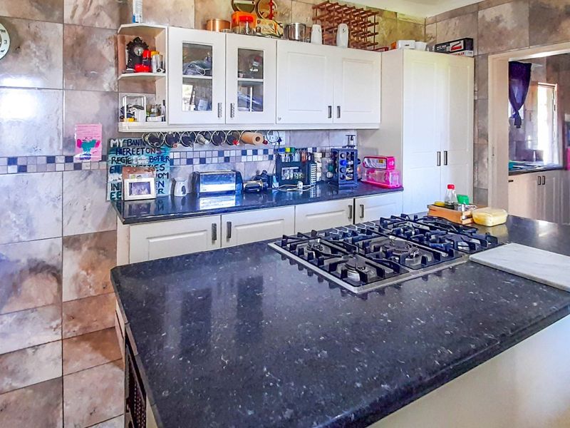 Tranquil Farm Retreat with N6 Highway Ease and No 4 x 4 Required — Your Lifestyle Upgrade Starts Here - Photo 8