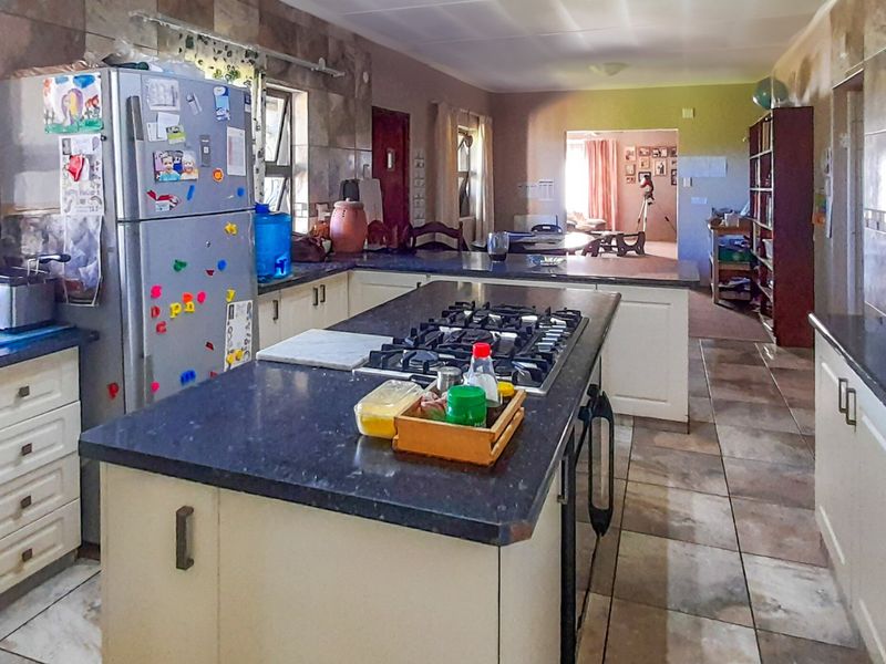 Tranquil Farm Retreat with N6 Highway Ease and No 4 x 4 Required — Your Lifestyle Upgrade Starts Here - Photo 7