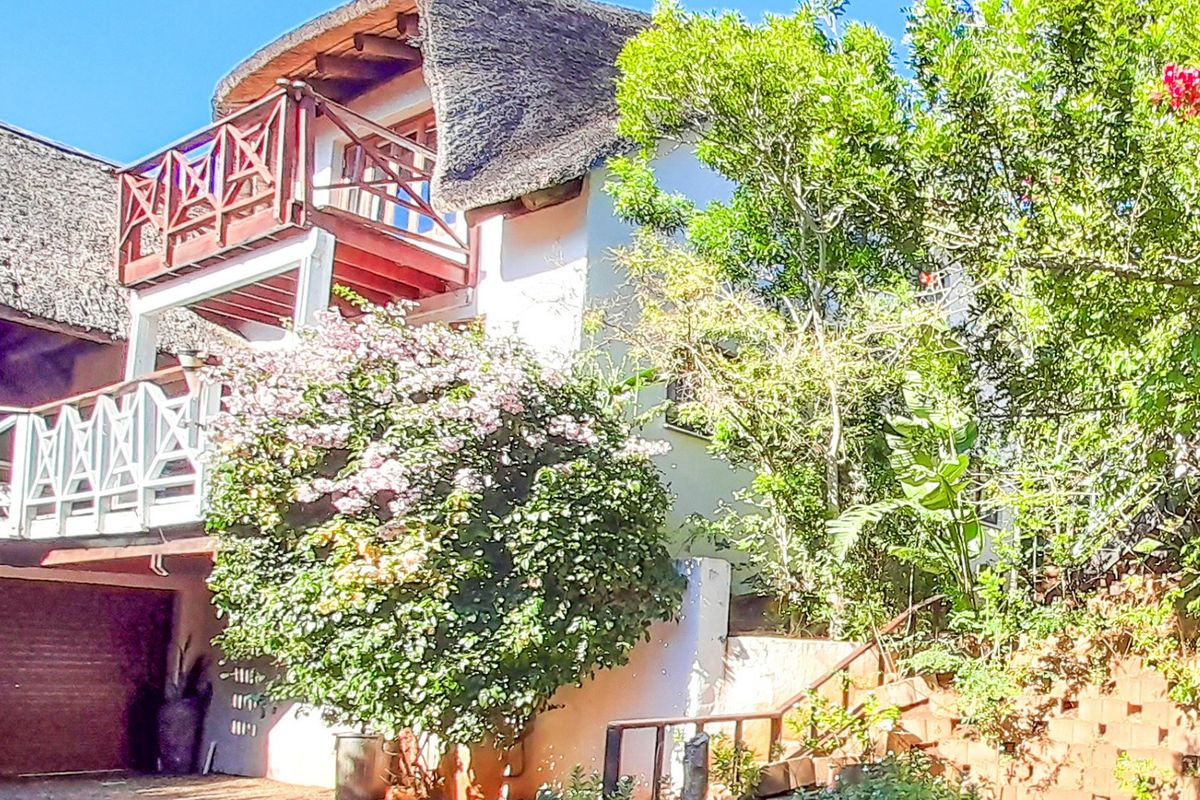 A Gentle Slice of Gonubie Life — With Income Potential by the River - Photo 3