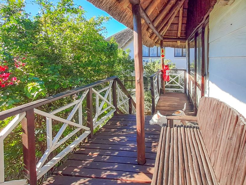 A Gentle Slice of Gonubie Life — With Income Potential by the River - Photo 1
