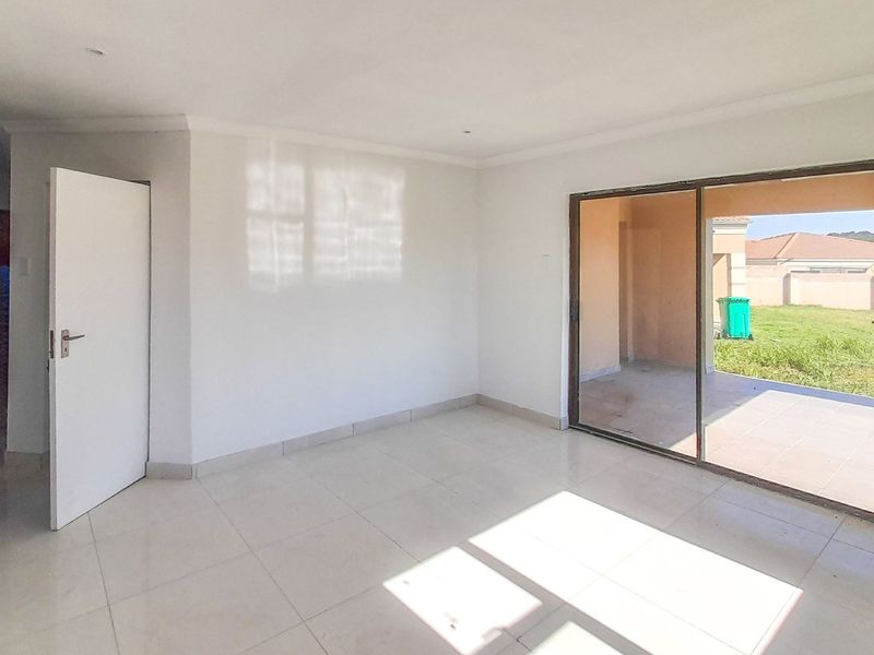 Tuscan Echoes In A Popular Gonubie Gated Estate – A Blank Canvas Awaits With Discounts And A Newly Tarred Road.  - Photo 4