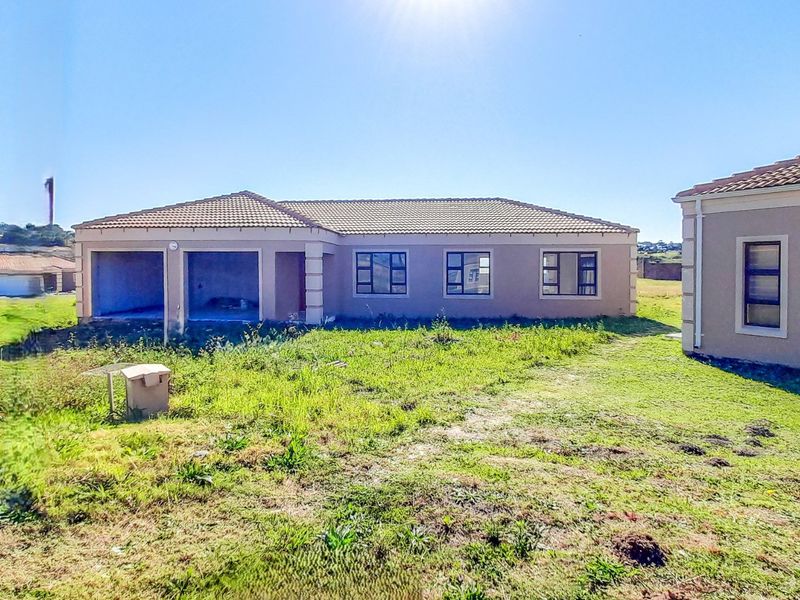Tuscan Echoes In A Popular Gonubie Gated Estate – A Blank Canvas Awaits With Discounts And A Newly Tarred Road.  - Photo 1
