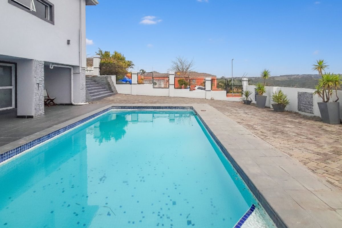 Designed to Impress! Built to Belong and Styled for Life at the Top in Nahoon Valley - Photo 5