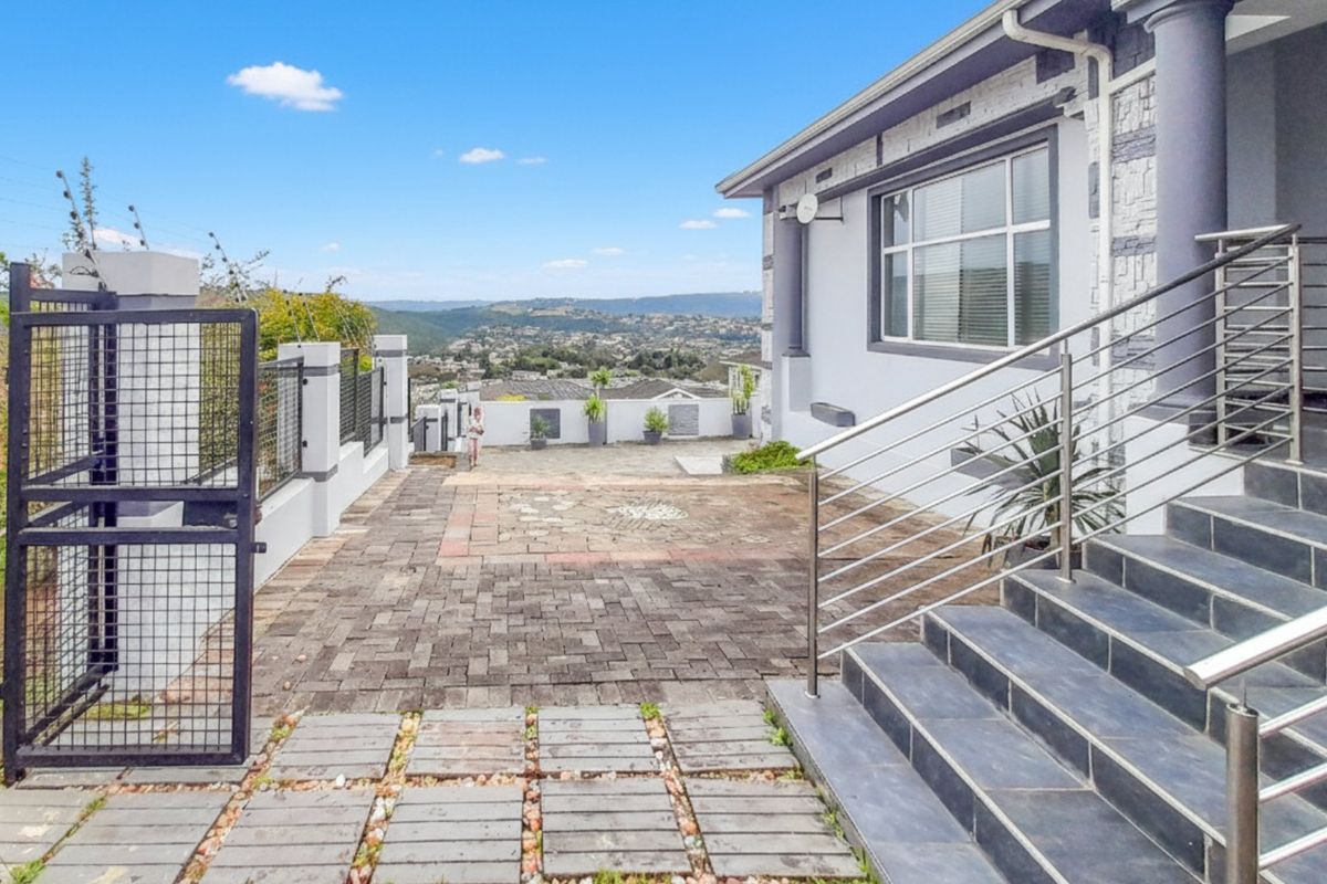 Designed to Impress! Built to Belong and Styled for Life at the Top in Nahoon Valley - Photo 3