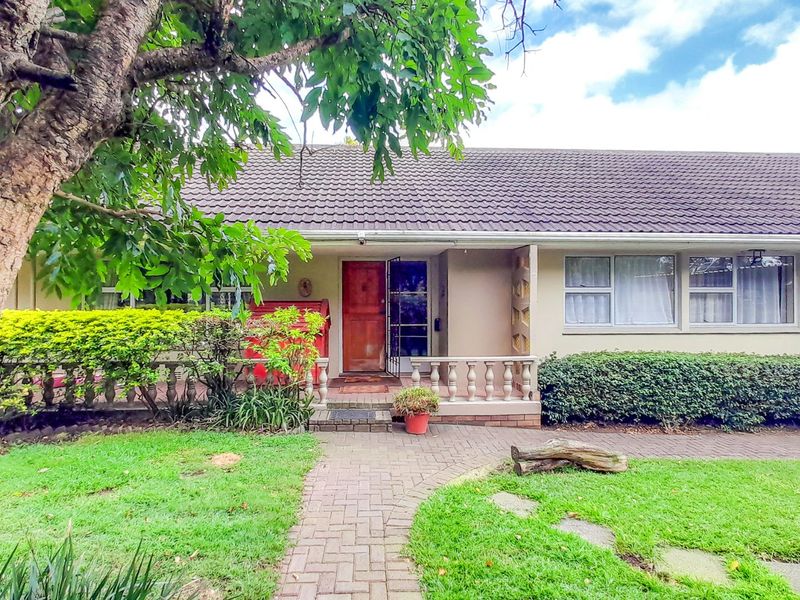 Timeless Vincent Residence with Generous Proportions, Income-Generating Cottage and a Pool That Curves Like It’s on Holiday! - Photo 5