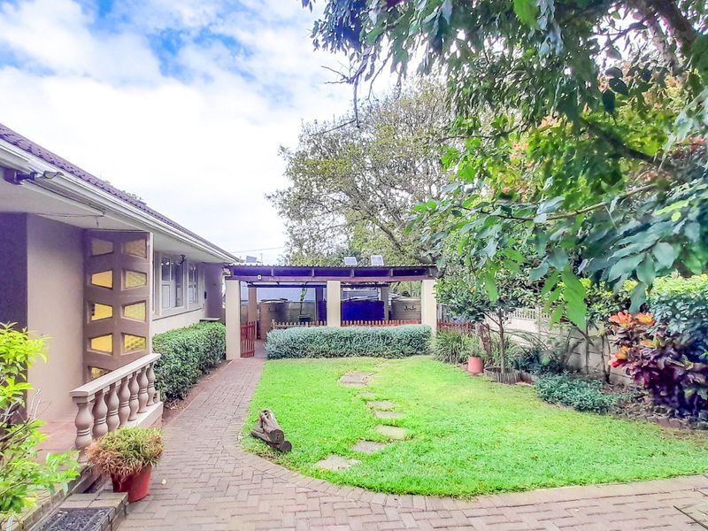 Timeless Vincent Residence with Generous Proportions, Income-Generating Cottage and a Pool That Curves Like It’s on Holiday! - Photo 4