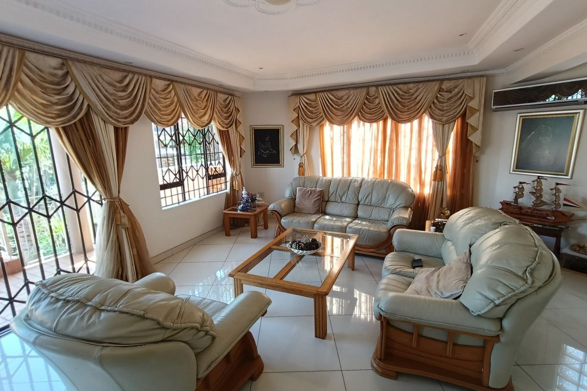 To Rent in Umhlanga, freestanding, furnished 4 bedroom pet friendly home with DQ and flat. - Photo 5