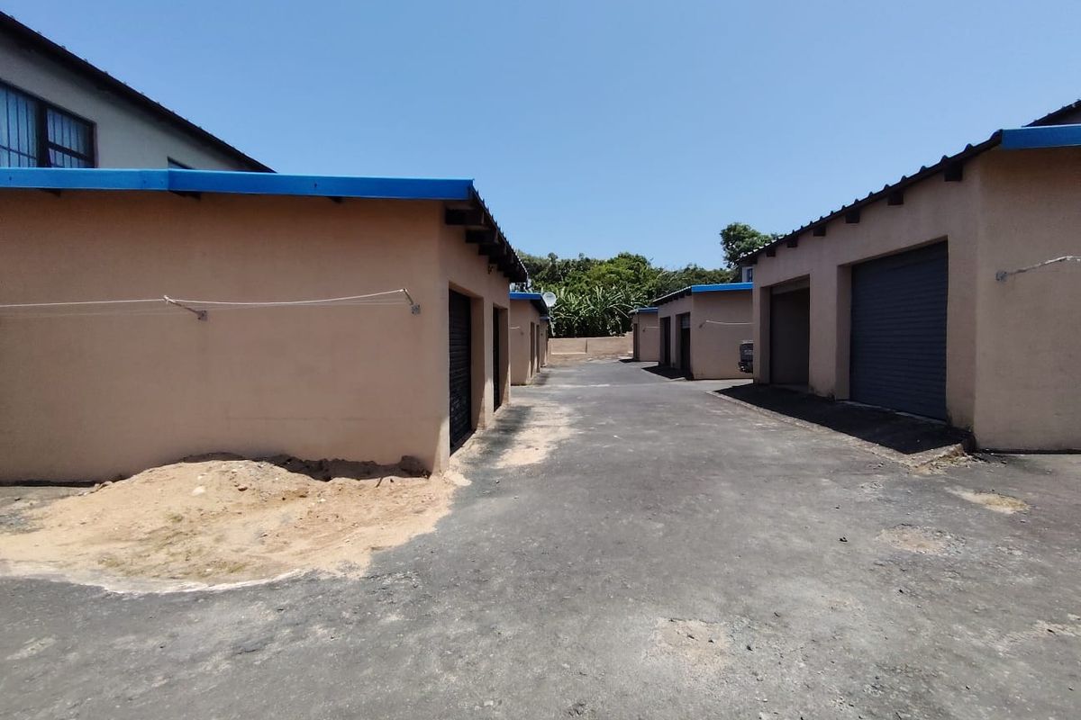 Opportunity Knocks in the Heart of Port Edward - Photo 4