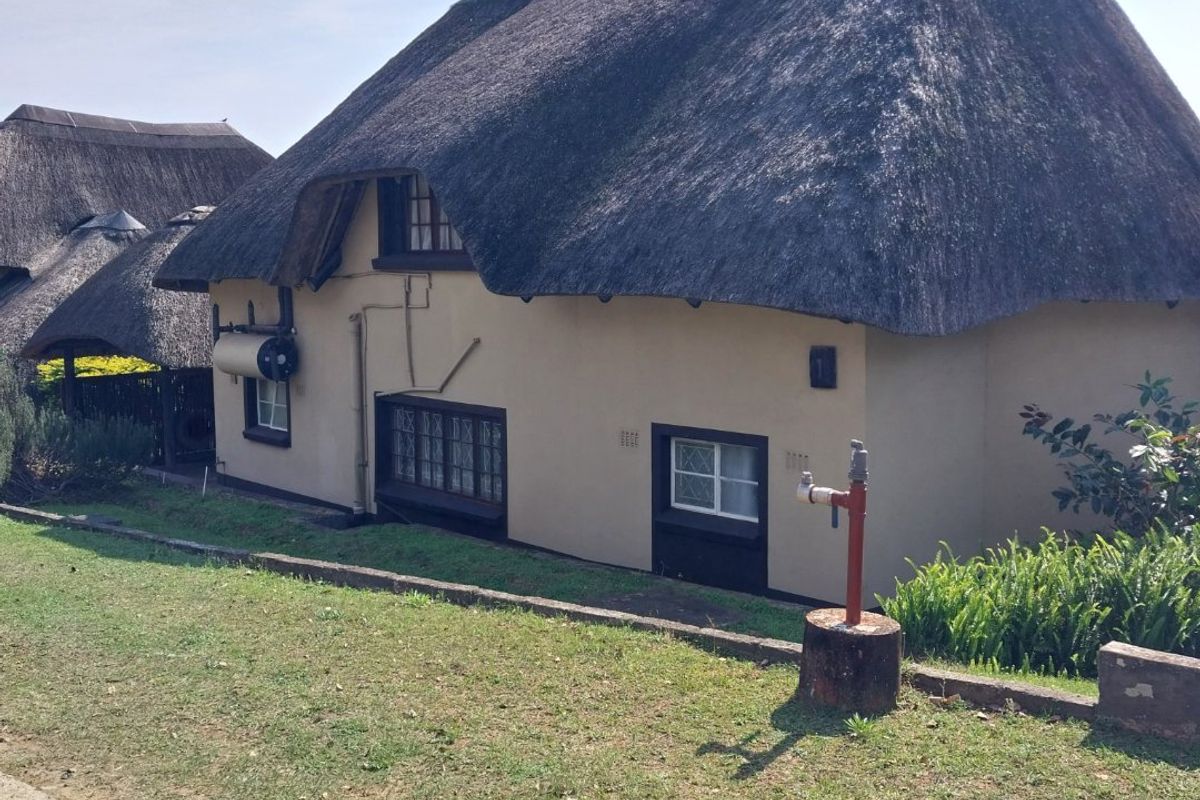 SPACIOUS UNIT WITH AMAZING SEA VIEW - Photo 2