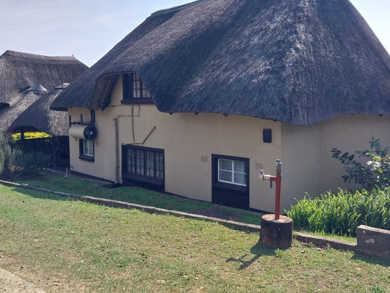 SPACIOUS UNIT WITH AMAZING SEA VIEW - Photo 2