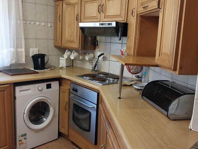 SPACIOUS UNIT WITH AMAZING SEA VIEW - Photo 9