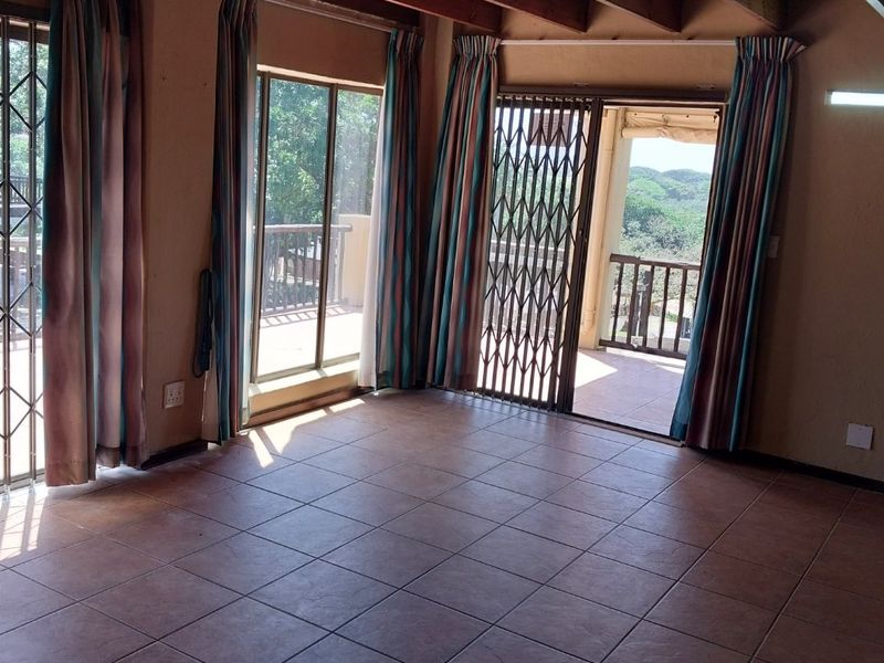 SPACIOUS UNIT WITH AMAZING SEA VIEW - Photo 5