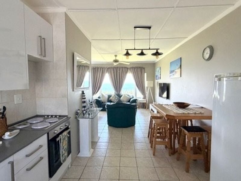 Experience Effortless Seaside Living – Stylish Holiday Retreat with Endless Ocean Views in Uvongo - Photo 8