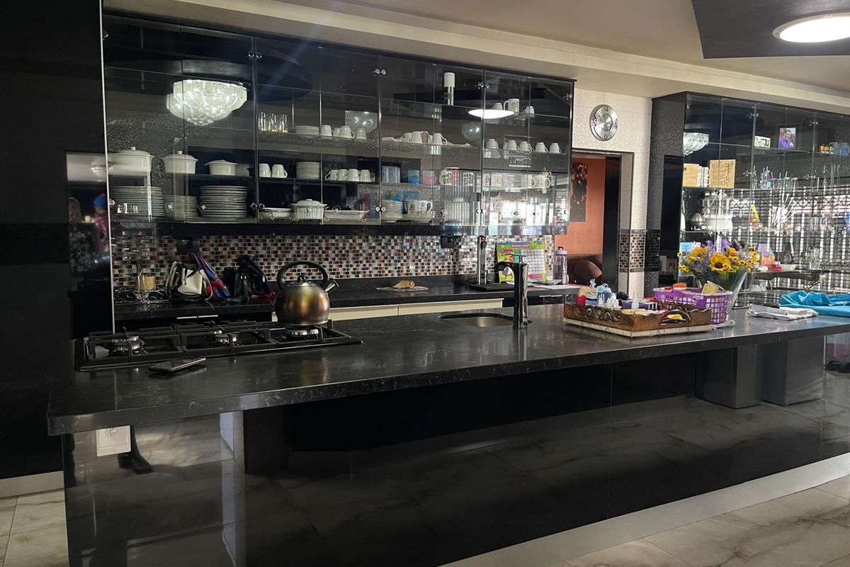 Stunning 4-Bedroom Home for Sale in Arcon Park! - Photo 3