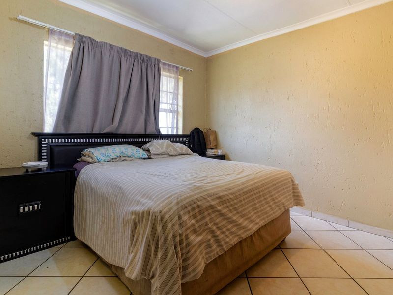 2 Bed Apartment in Croydon for Sale - Photo 8