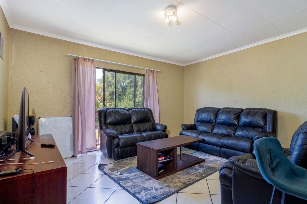 2 Bed Apartment in Croydon for Sale - Photo 4
