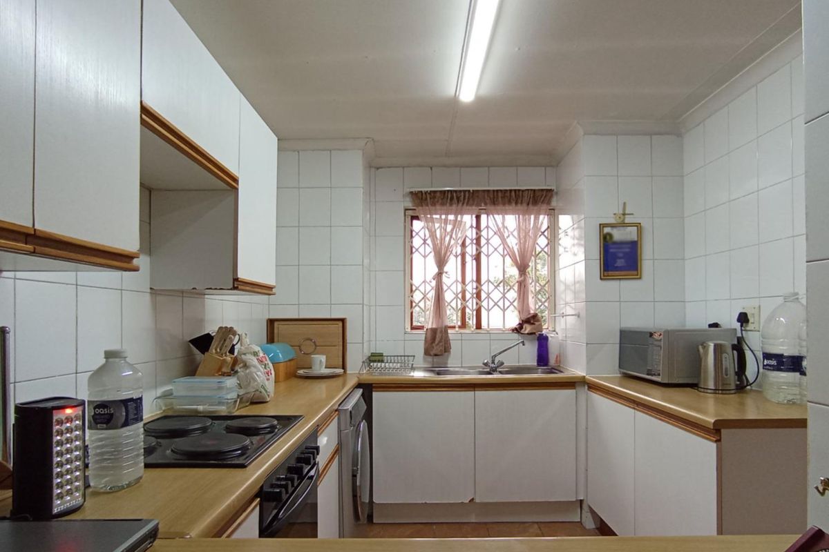 2 Bedroom Apartment forsale in Sunninghill - Photo 2