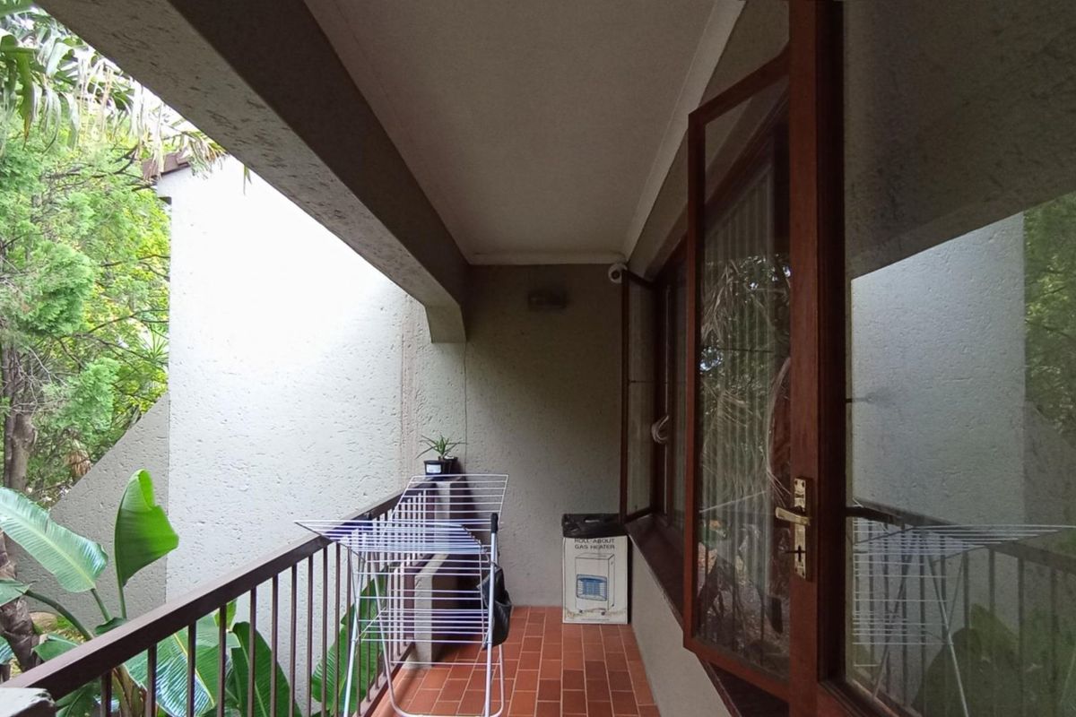 2 Bedroom Apartment forsale in Sunninghill - Photo 3