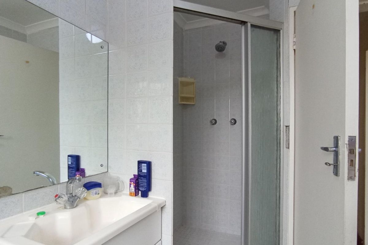 2 Bedroom Apartment forsale in Sunninghill - Photo 4