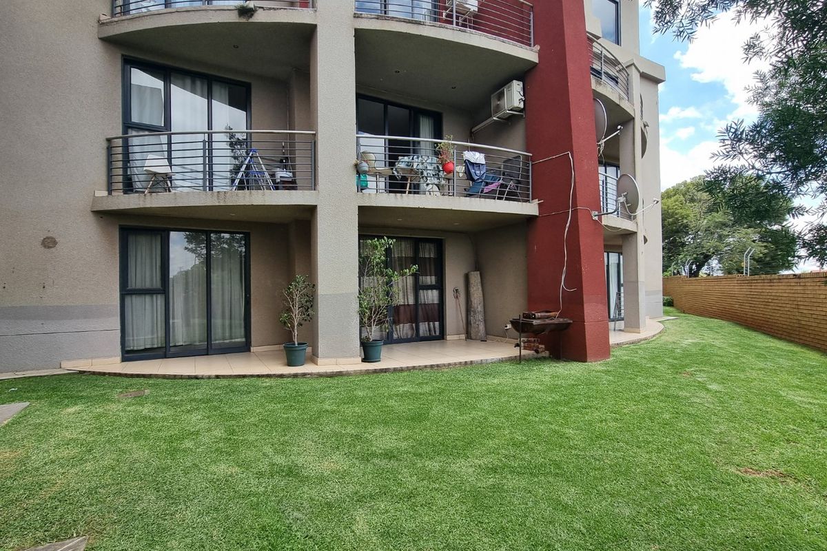 Ground Floor -2 Bed | 2 Bath - Photo 2