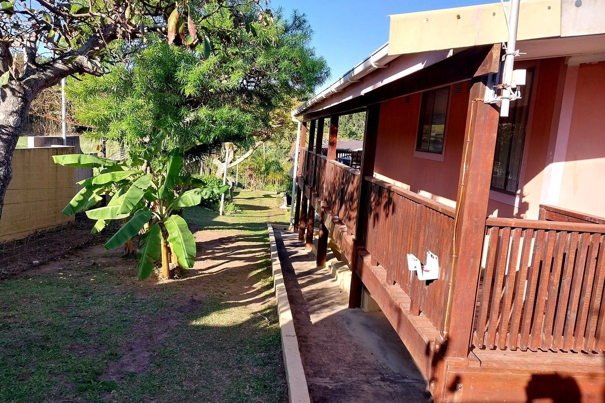 4 BEDROOM UNIT WITH LOCK UP GARAGE FOR SALE - Photo 3