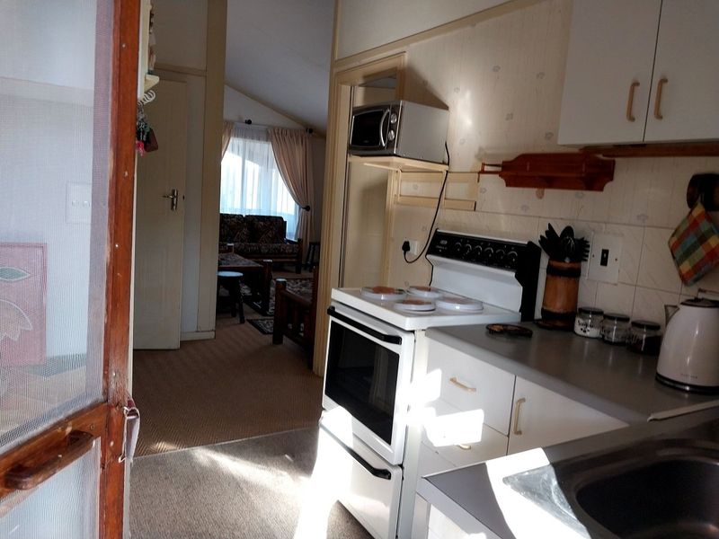 4 BEDROOM UNIT WITH LOCK UP GARAGE FOR SALE - Photo 5