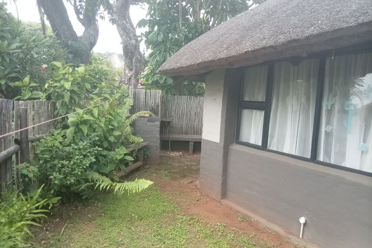 1 BEDROOM UNIT WITH LOFT FOR SALE IN HIBBERDENE - Photo 3