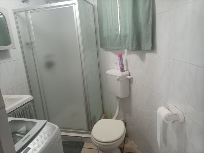 1 BEDROOM UNIT WITH LOFT FOR SALE IN HIBBERDENE - Photo 10