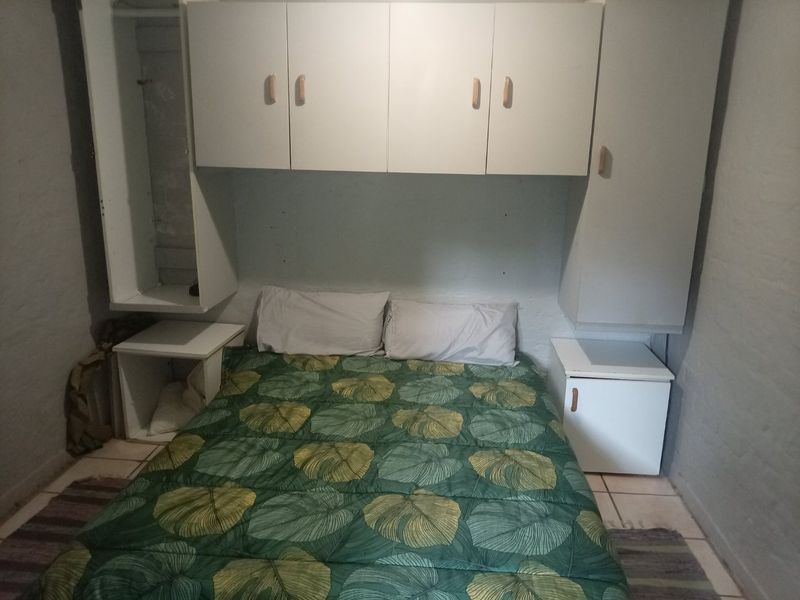 1 BEDROOM UNIT WITH LOFT FOR SALE IN HIBBERDENE - Photo 9