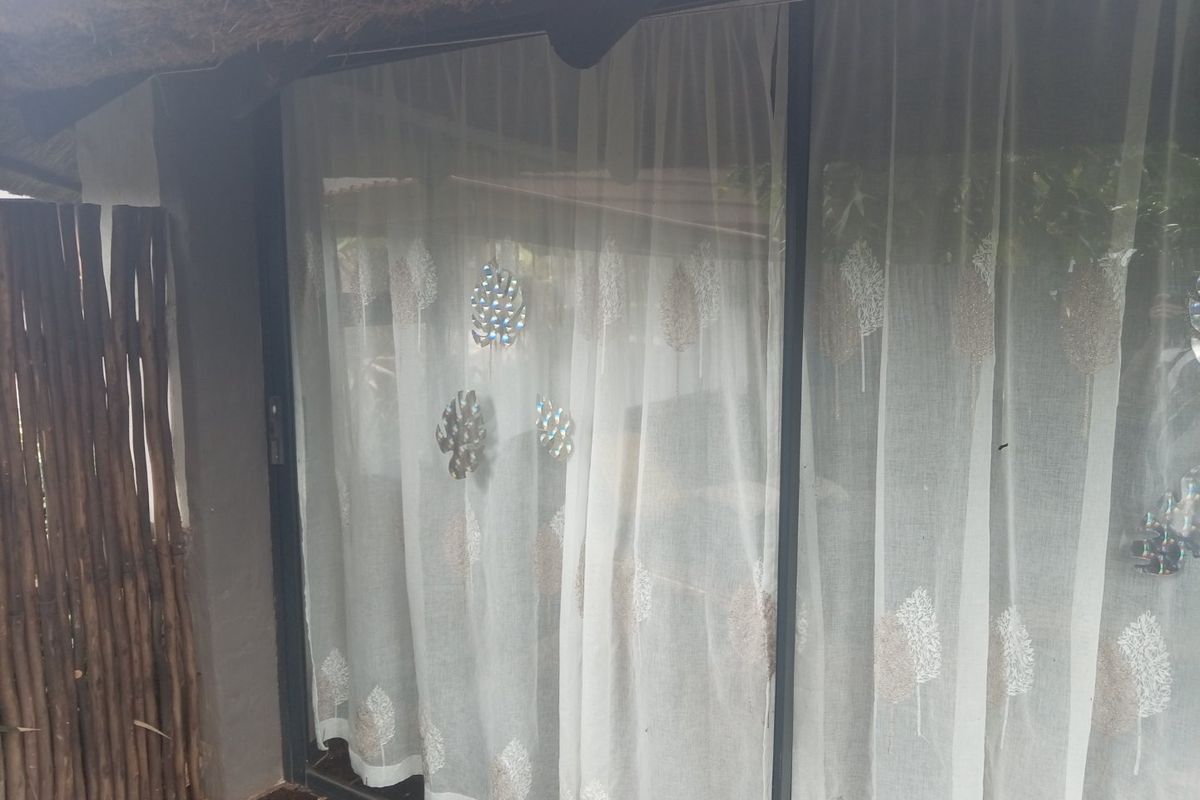 1 BEDROOM UNIT WITH LOFT FOR SALE IN HIBBERDENE - Photo 5