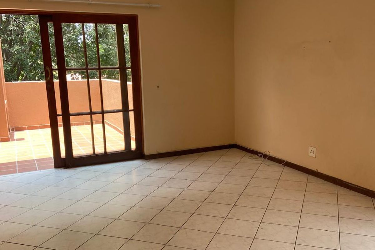 Modern 2-Bedroom Apartment in a Prime Location. - Photo 3