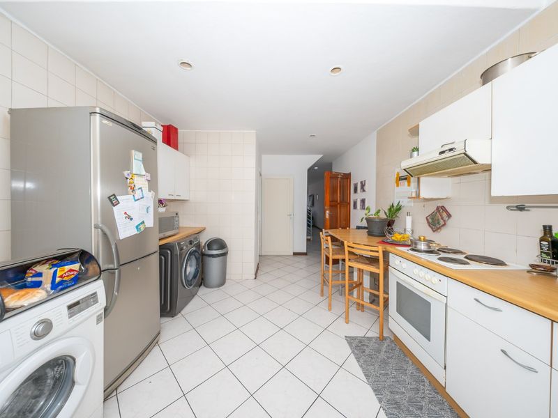 Secure Lock Up and Go Townhouse in Sought After Buurendal Edenvale! - Photo 6