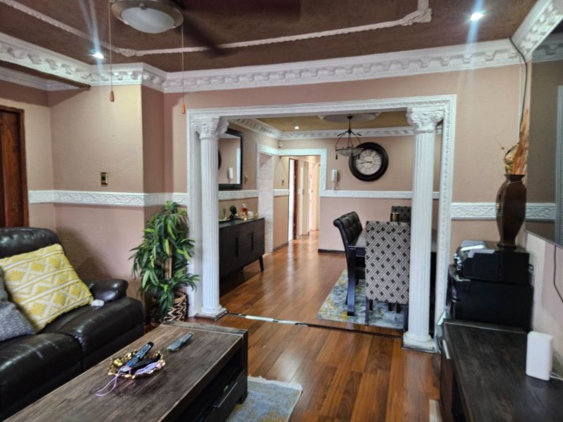 Stunning 3-Bedroom Family Home - Photo 5