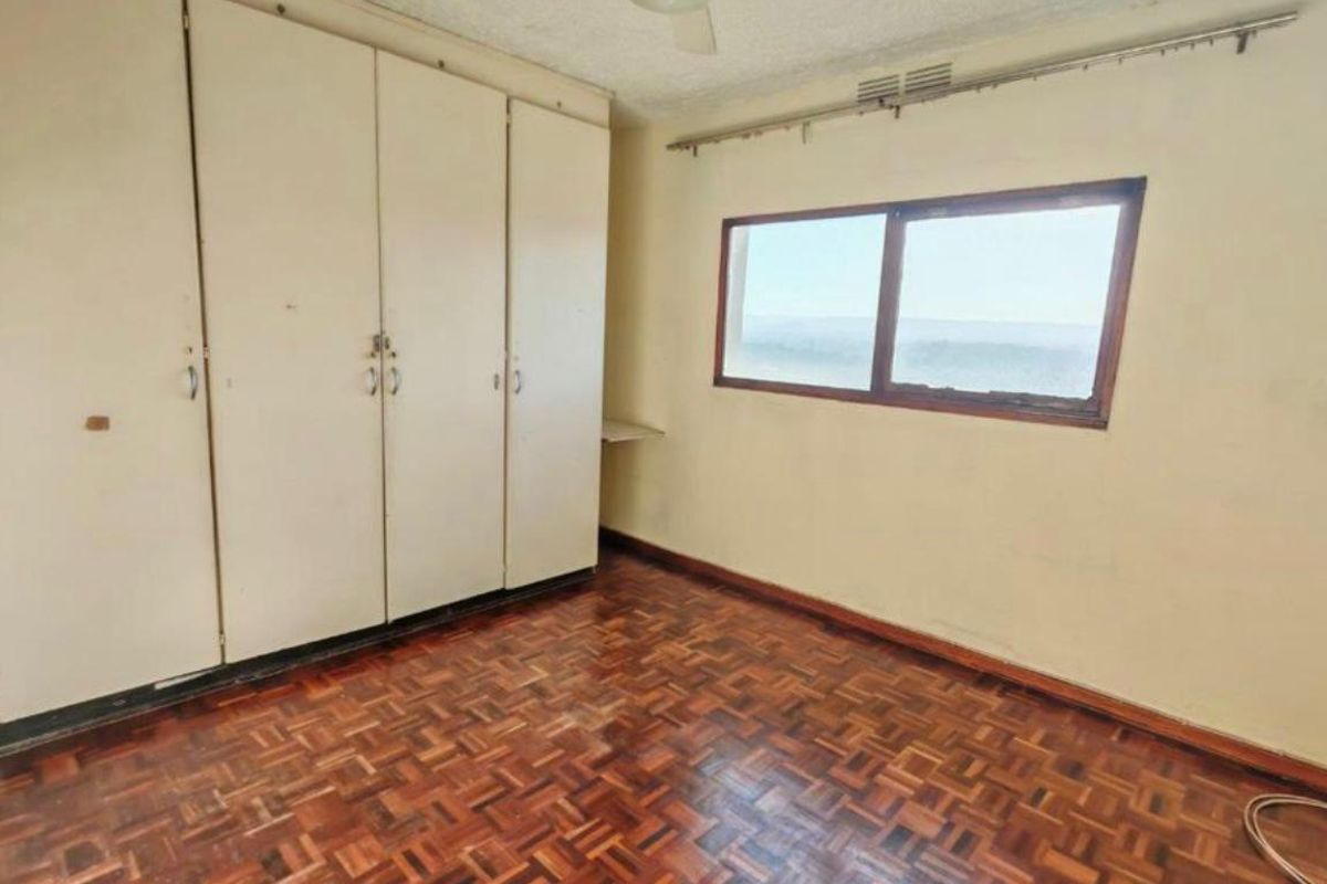 3 Bedrooms, 2 Bathrooms Apartment For Sale In Pinetown, Durban - Photo 5