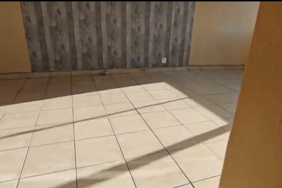 3 Bedrooms, 2 Bathrooms Apartment For Sale In Pinetown, Durban - Photo 2