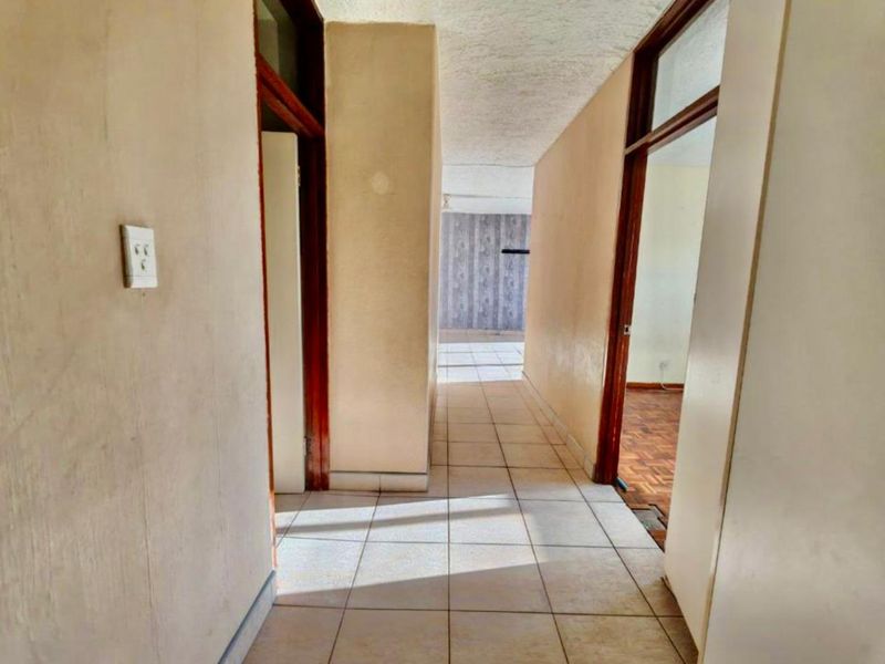 3 Bedrooms, 2 Bathrooms Apartment For Sale In Pinetown, Durban - Photo 7