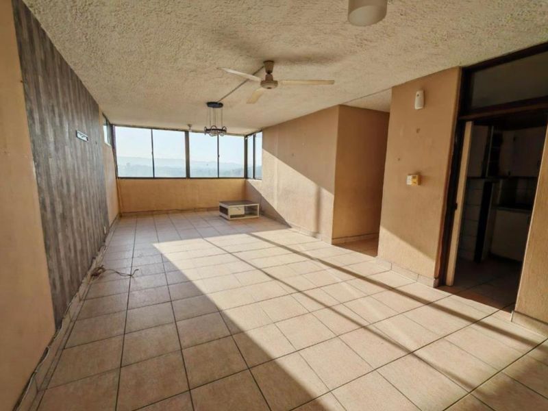 3 Bedrooms, 2 Bathrooms Apartment For Sale In Pinetown, Durban - Photo 4