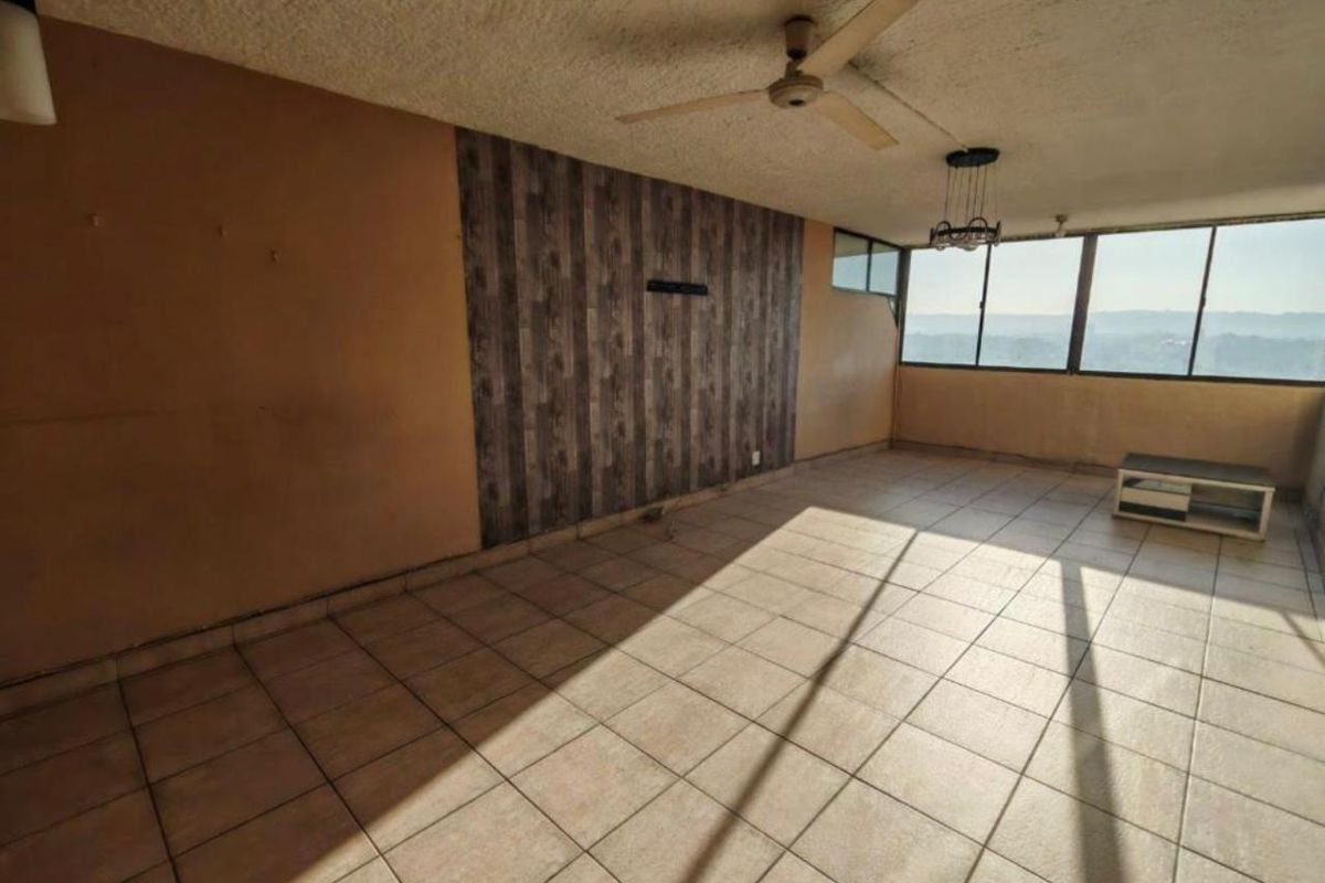 3 Bedrooms, 2 Bathrooms Apartment For Sale In Pinetown, Durban - Photo 3