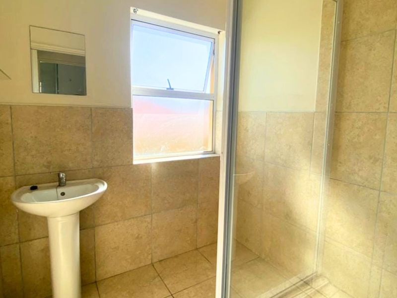 Convenience Meets Comfort in Beacon Bay with a 3-bedroomed Home That Will Fit Your Lifestyle at a Most Affordable Price! - Photo 7