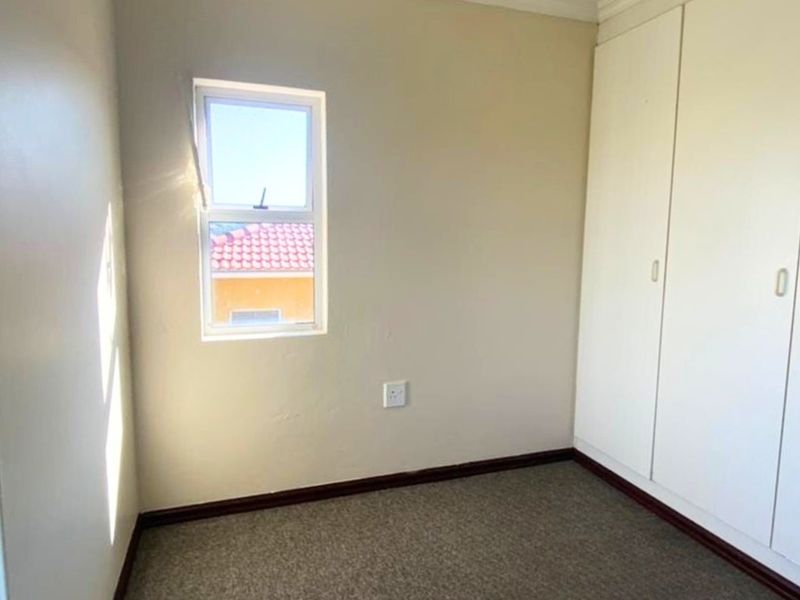 Convenience Meets Comfort in Beacon Bay with a 3-bedroomed Home That Will Fit Your Lifestyle at a Most Affordable Price! - Photo 5