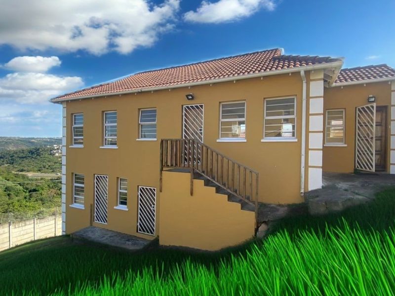 Convenience Meets Comfort in Beacon Bay with a 3-bedroomed Home That Will Fit Your Lifestyle at a Most Affordable Price! - Photo 1