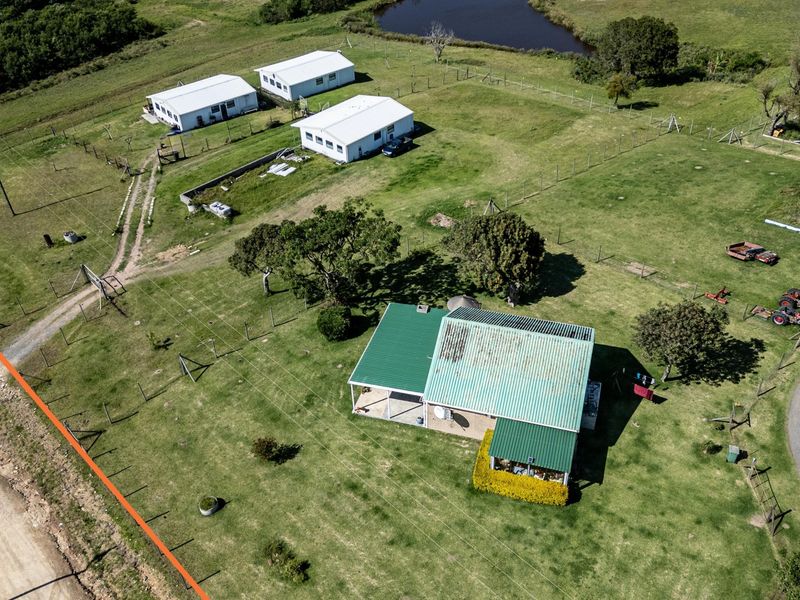 THIS 8.25HA PRESENTS - AN OPPORTUNITY THAT OUTWEIGHS THE SIZE! - Photo 1