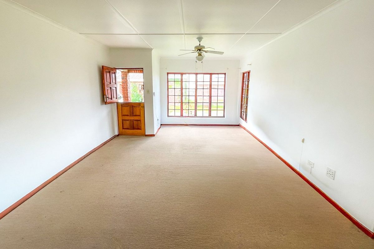 Retire to Nature, Refined in a Refreshed Home in Secure Over-55’s Estate in Sought After Gonubie - Photo 5