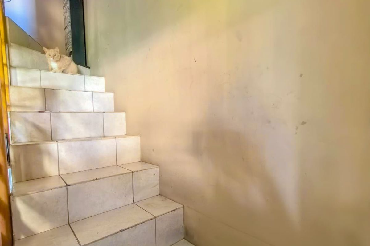 Move-In Ready Side-Entrance Home - Photo 5