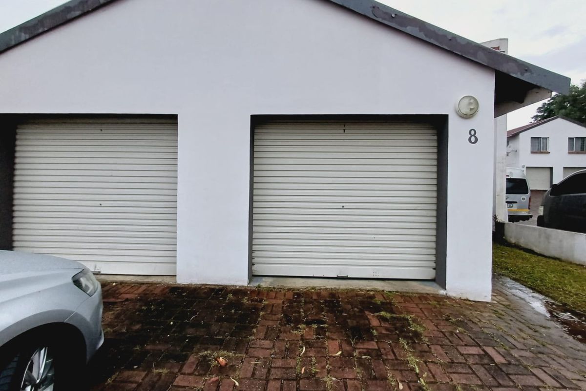 2 Bed Apartment in King Williams Town Central for Sale - Photo 3