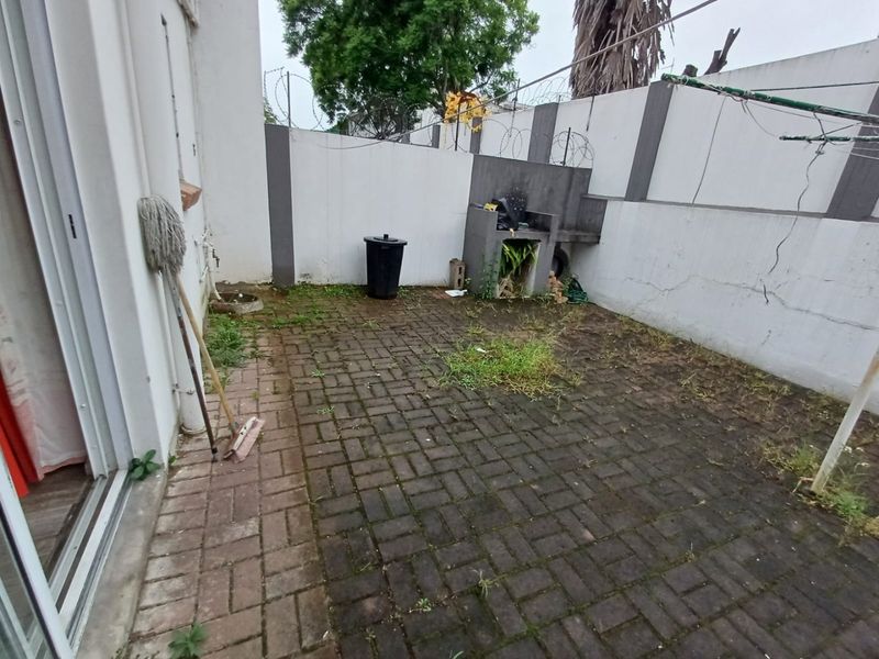 2 Bed Apartment in King Williams Town Central for Sale - Photo 8