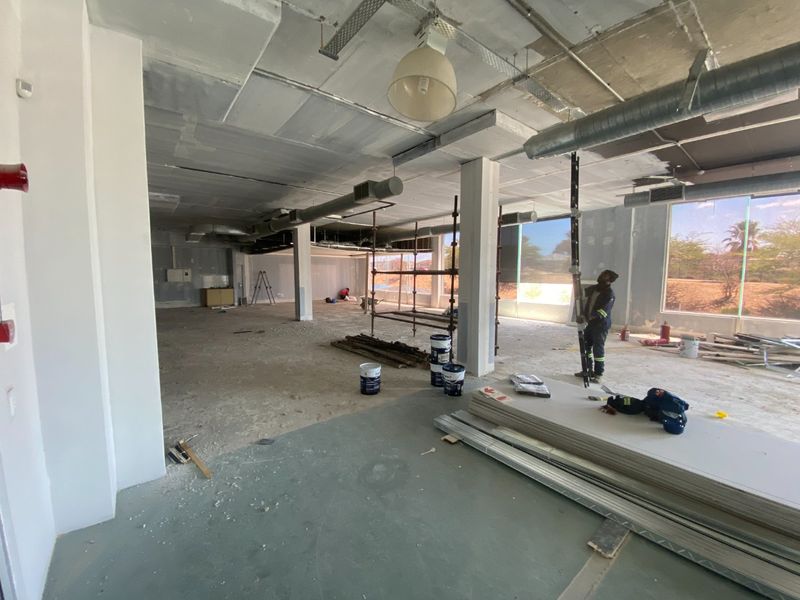 175m2 Commercial Space to Let  - Photo 3
